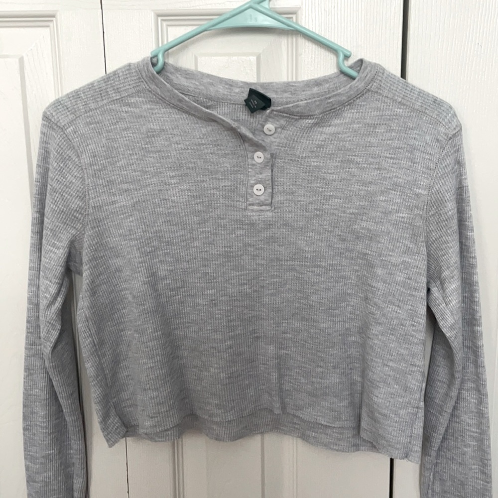 Crop Grey long sleeve